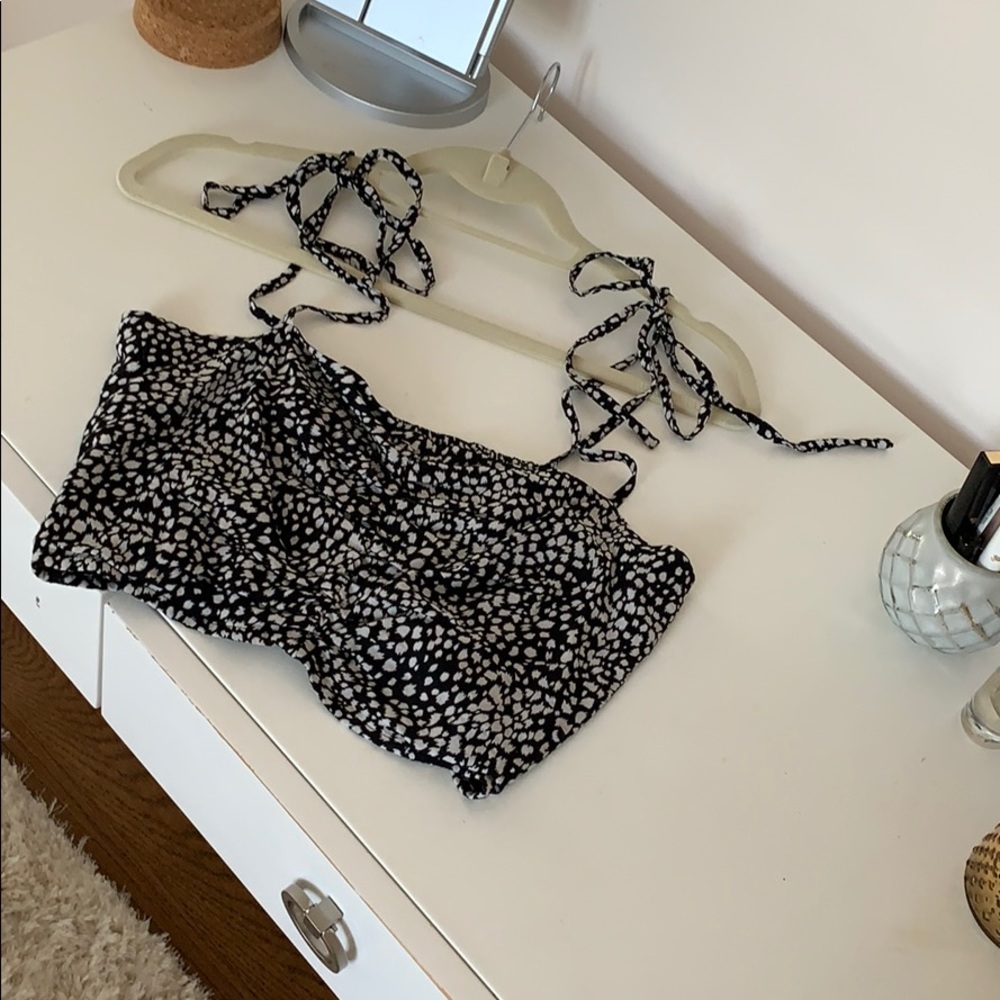 NEW | Cropped Adjustable Blouse - Picture 2 of 9